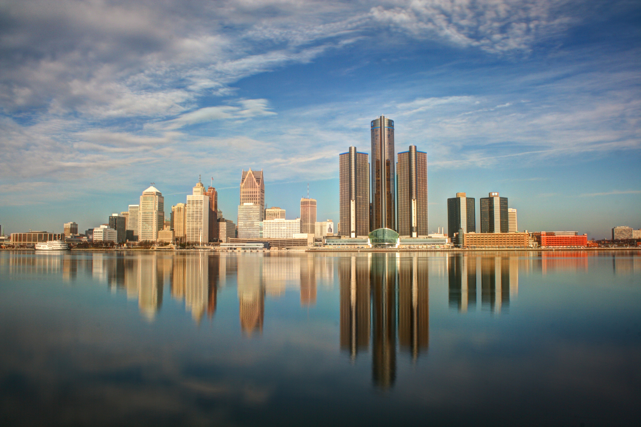 The skyline of Detroit, MI.